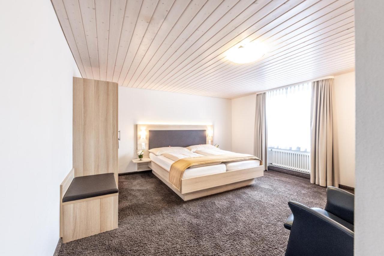 Hotel Zum Goldenen Kreuz Frauenfeld Ngoại thất bức ảnh