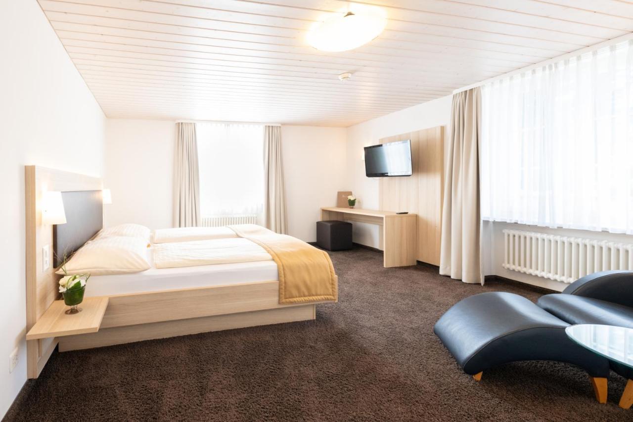 Hotel Zum Goldenen Kreuz Frauenfeld Ngoại thất bức ảnh