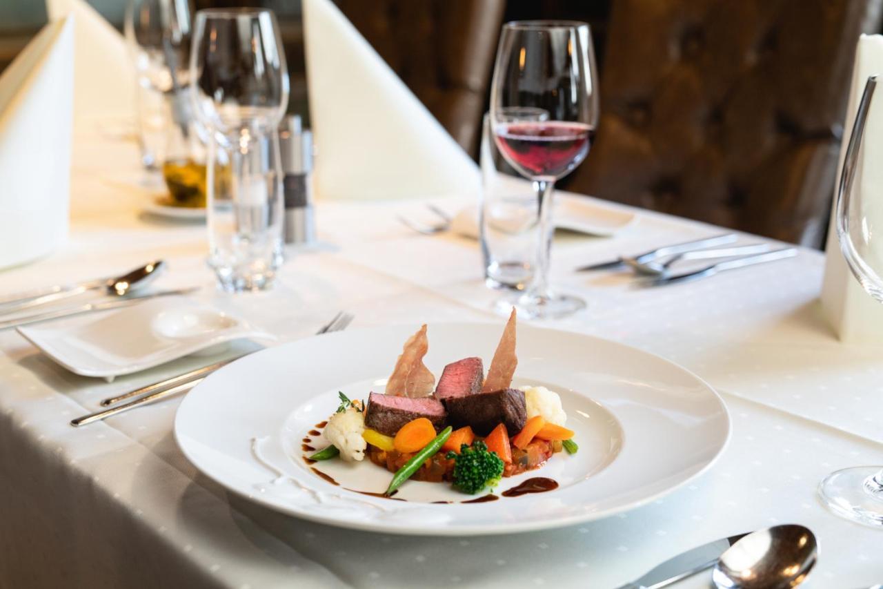 Hotel Zum Goldenen Kreuz Frauenfeld Ngoại thất bức ảnh