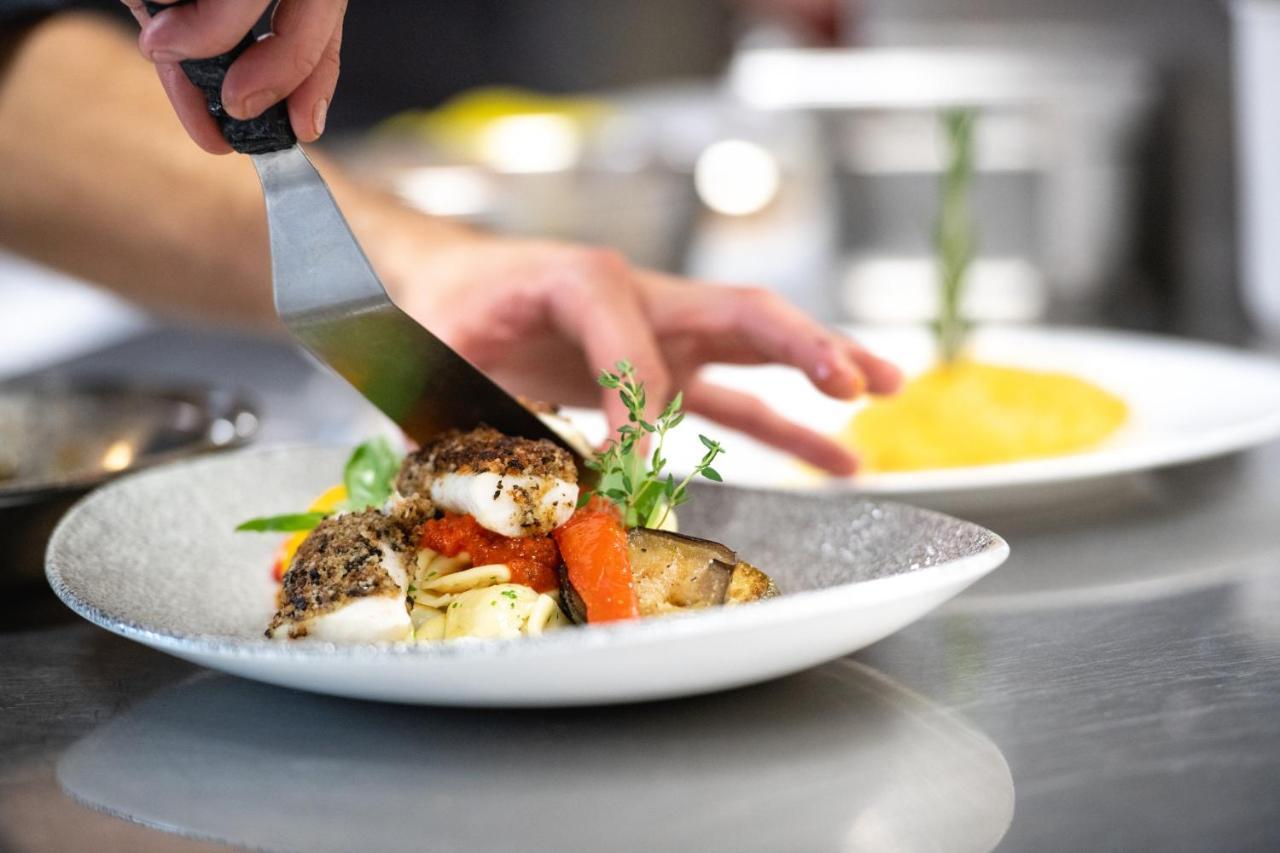 Hotel Zum Goldenen Kreuz Frauenfeld Ngoại thất bức ảnh