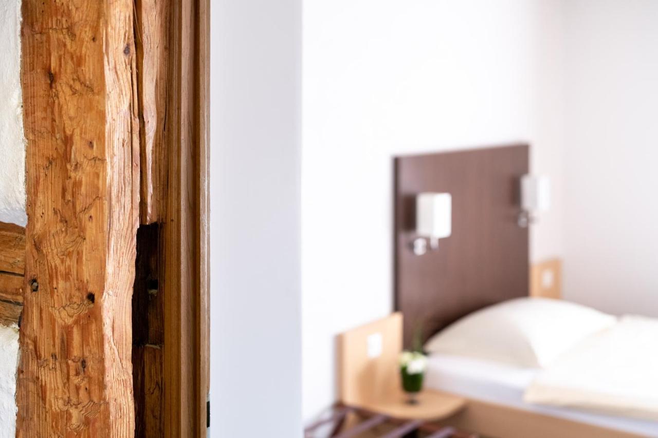 Hotel Zum Goldenen Kreuz Frauenfeld Ngoại thất bức ảnh