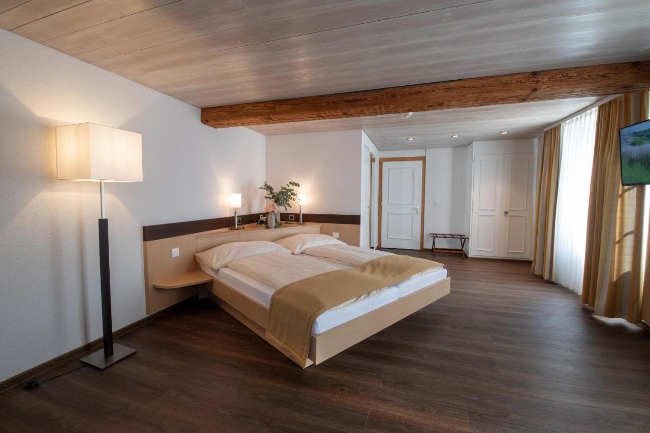 Hotel Zum Goldenen Kreuz Frauenfeld Ngoại thất bức ảnh
